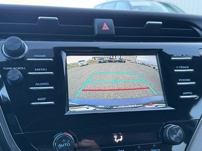 2019 Toyota Camry SE FWD