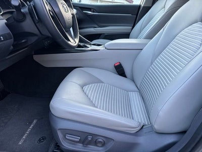 2019 Toyota Camry SE FWD