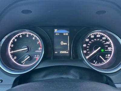 2019 Toyota Camry SE FWD