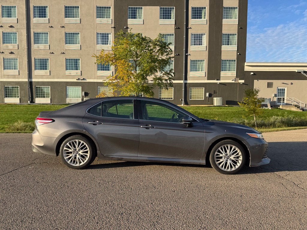 2018 Toyota Camry XLE FWD
