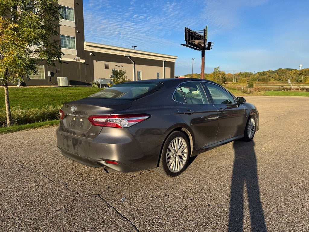 2018 Toyota Camry XLE FWD