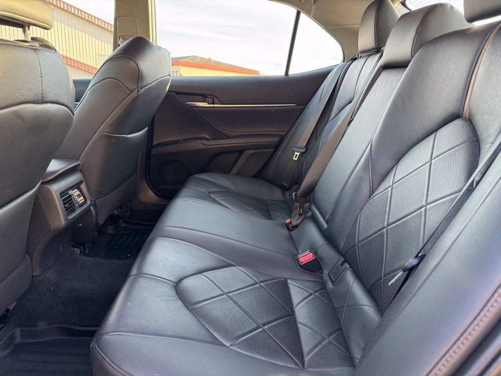 2018 Toyota Camry XLE FWD