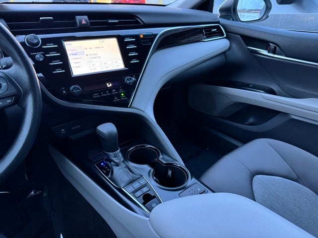 2018 Toyota Camry Hybrid LE FWD