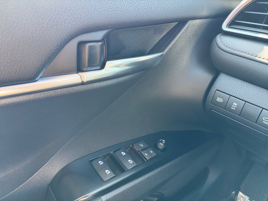 2019 Toyota Camry Hybrid LE FWD
