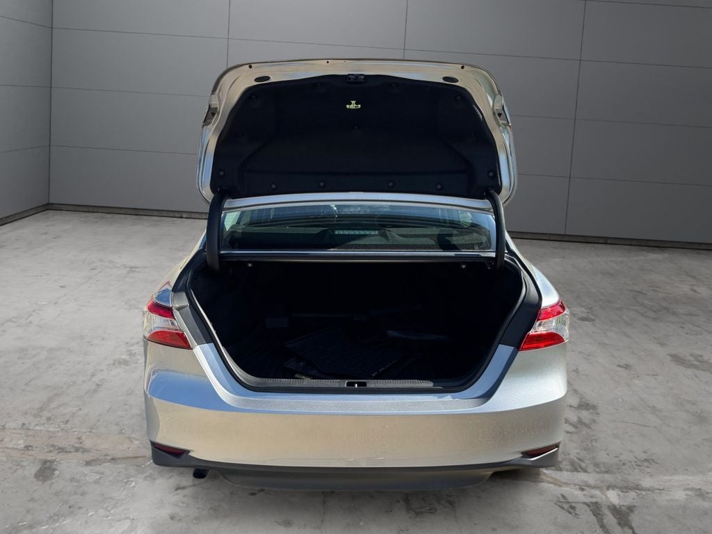2019 Toyota Camry Hybrid LE FWD