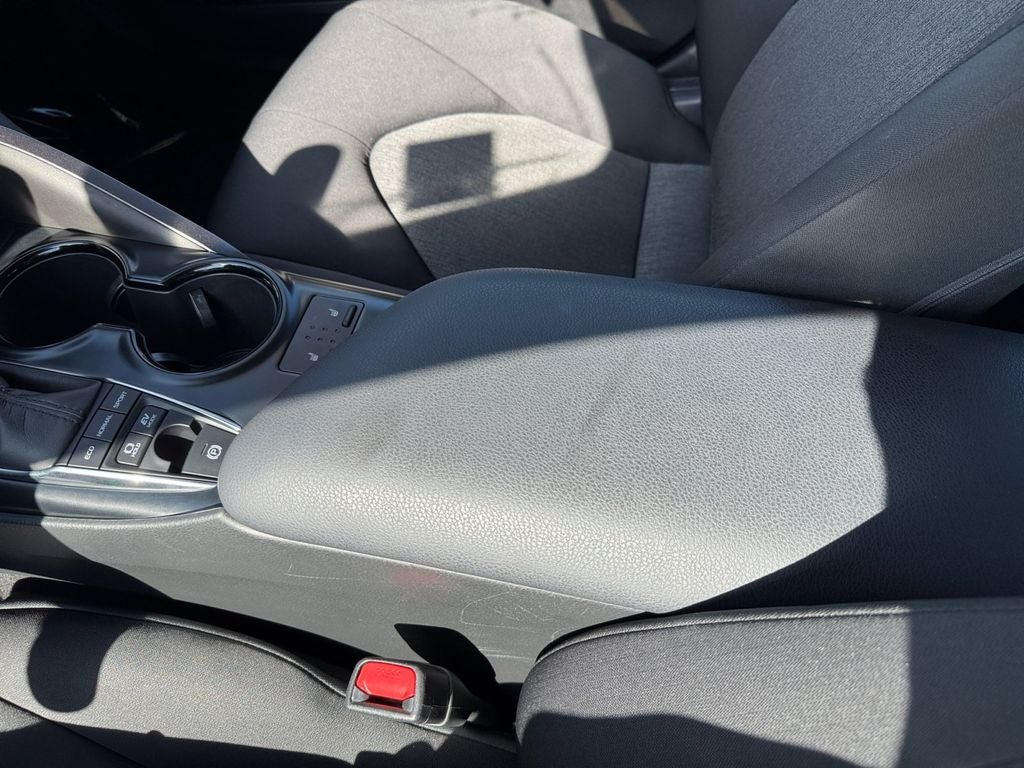 2019 Toyota Camry Hybrid LE FWD