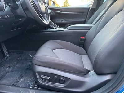 2019 Toyota Camry Hybrid LE FWD