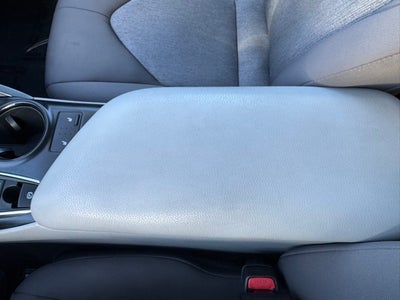 2019 Toyota Camry Hybrid LE FWD