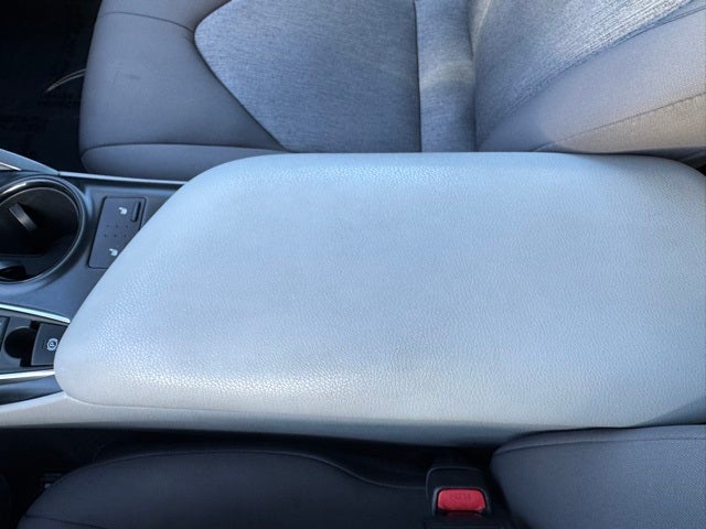 2019 Toyota Camry Hybrid LE FWD