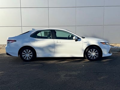 2019 Toyota Camry Hybrid LE FWD