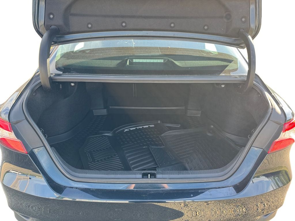 2019 Toyota Camry Hybrid LE FWD