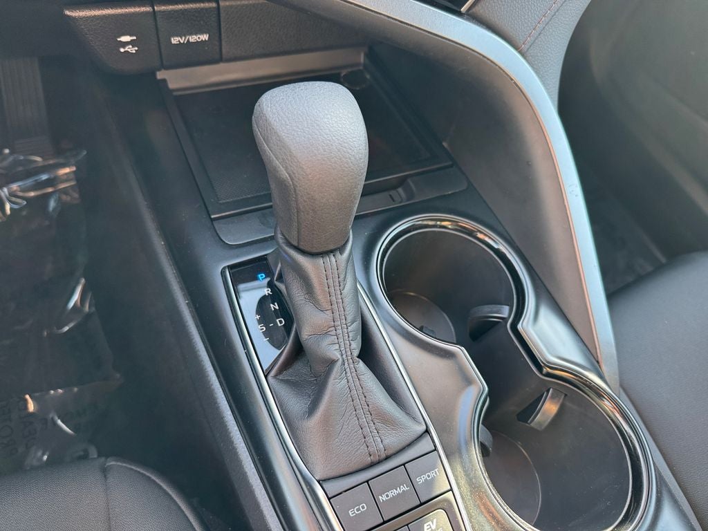 2019 Toyota Camry Hybrid LE FWD