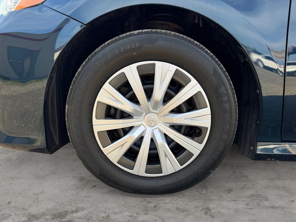 2019 Toyota Camry Hybrid LE FWD