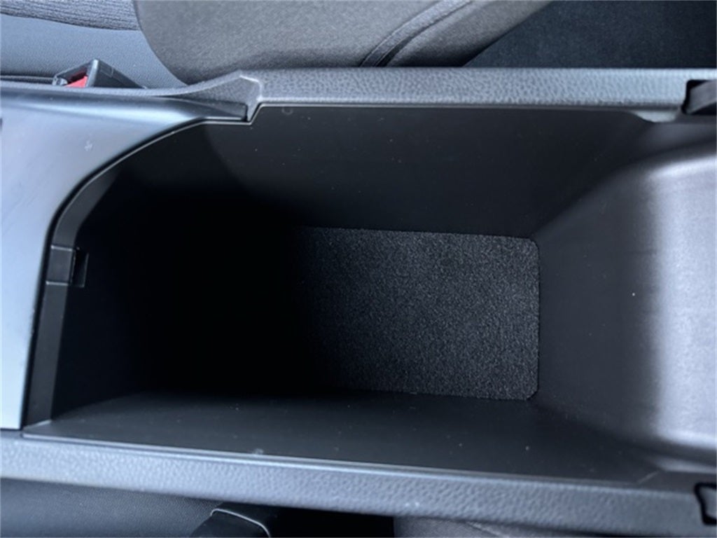 2018 Toyota Camry Hybrid LE FWD