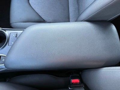 2018 Toyota Camry Hybrid LE FWD