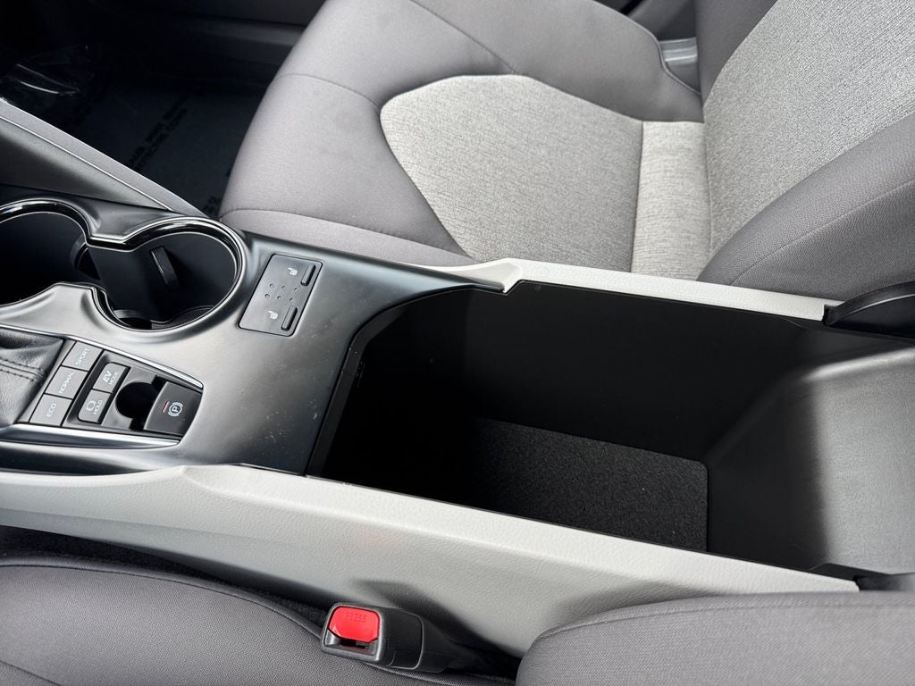 2019 Toyota Camry Hybrid LE FWD