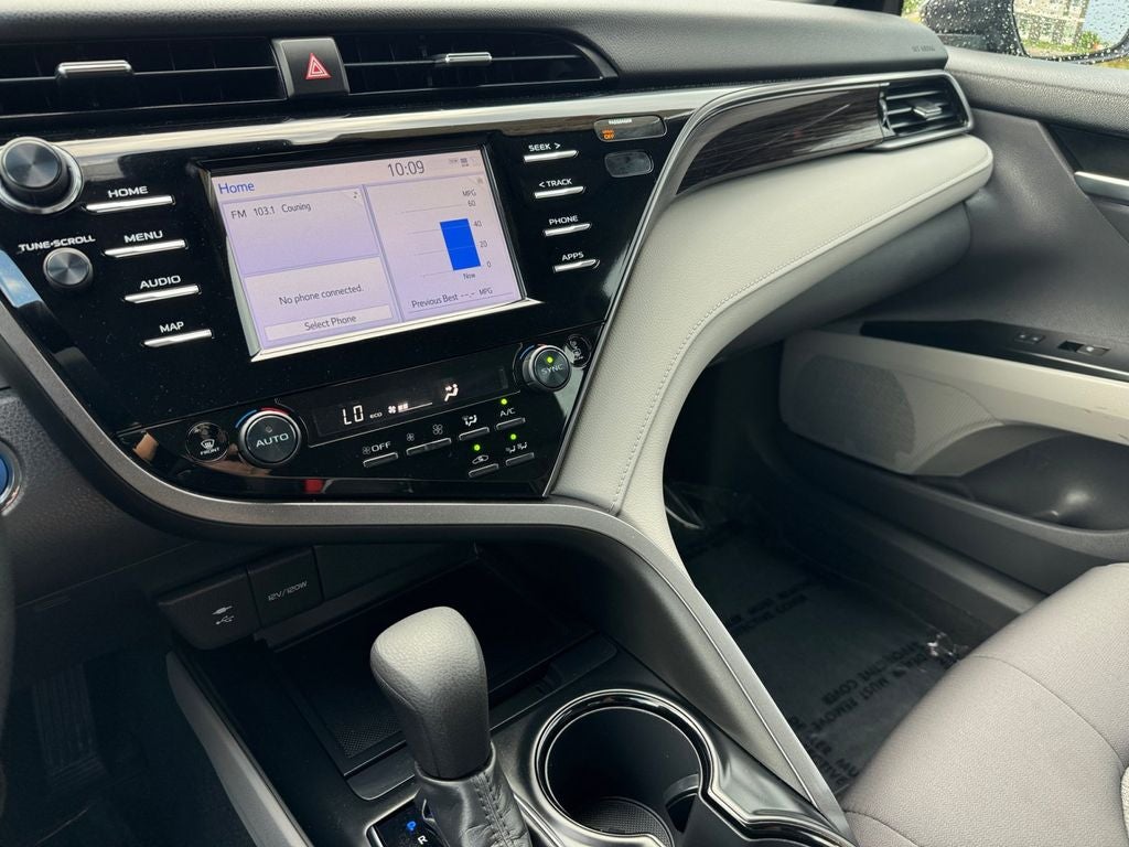 2019 Toyota Camry Hybrid LE FWD
