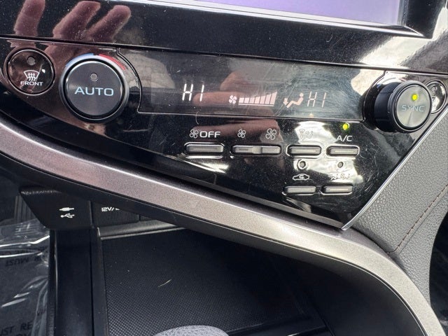 2018 Toyota Camry Hybrid LE FWD