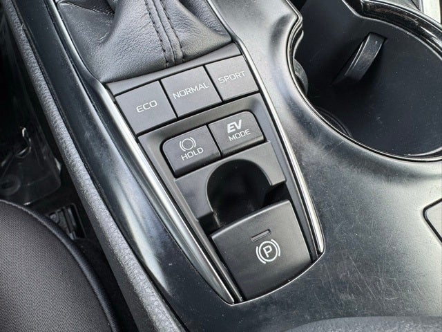 2018 Toyota Camry Hybrid LE FWD