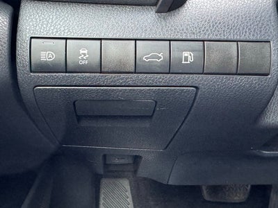 2018 Toyota Camry Hybrid LE FWD