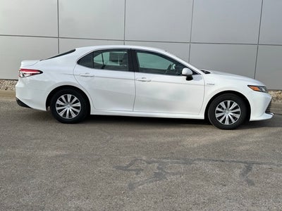 2018 Toyota Camry Hybrid LE FWD
