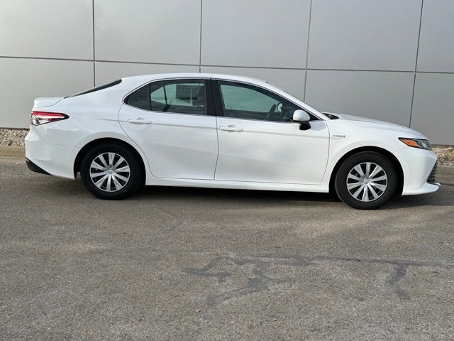 2018 Toyota Camry Hybrid LE FWD