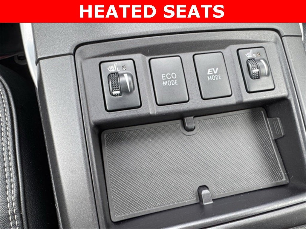 2017 Toyota Camry Hybrid XLE FWD