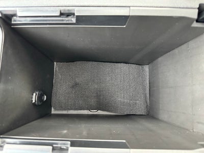 2017 Toyota Camry Hybrid XLE FWD