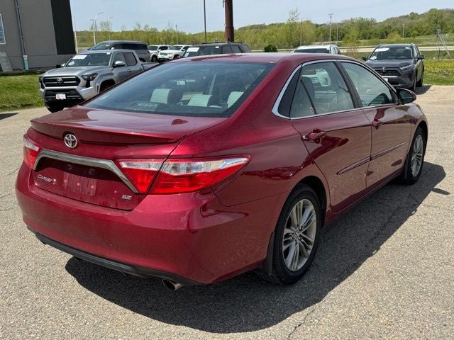 2015 Toyota Camry SE FWD