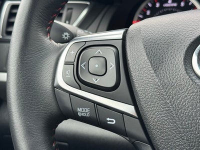 2016 Toyota Camry SE FWD