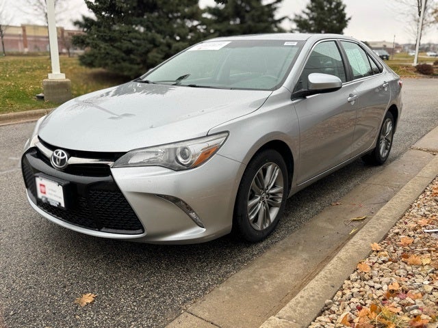 2016 Toyota Camry SE FWD