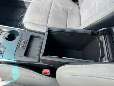 2017 Toyota Camry XSE FWD