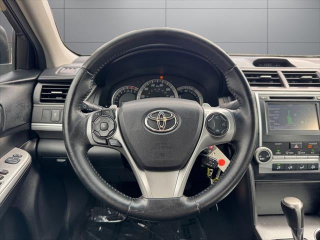 2014 Toyota Camry SE FWD