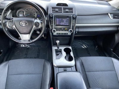 2014 Toyota Camry SE FWD