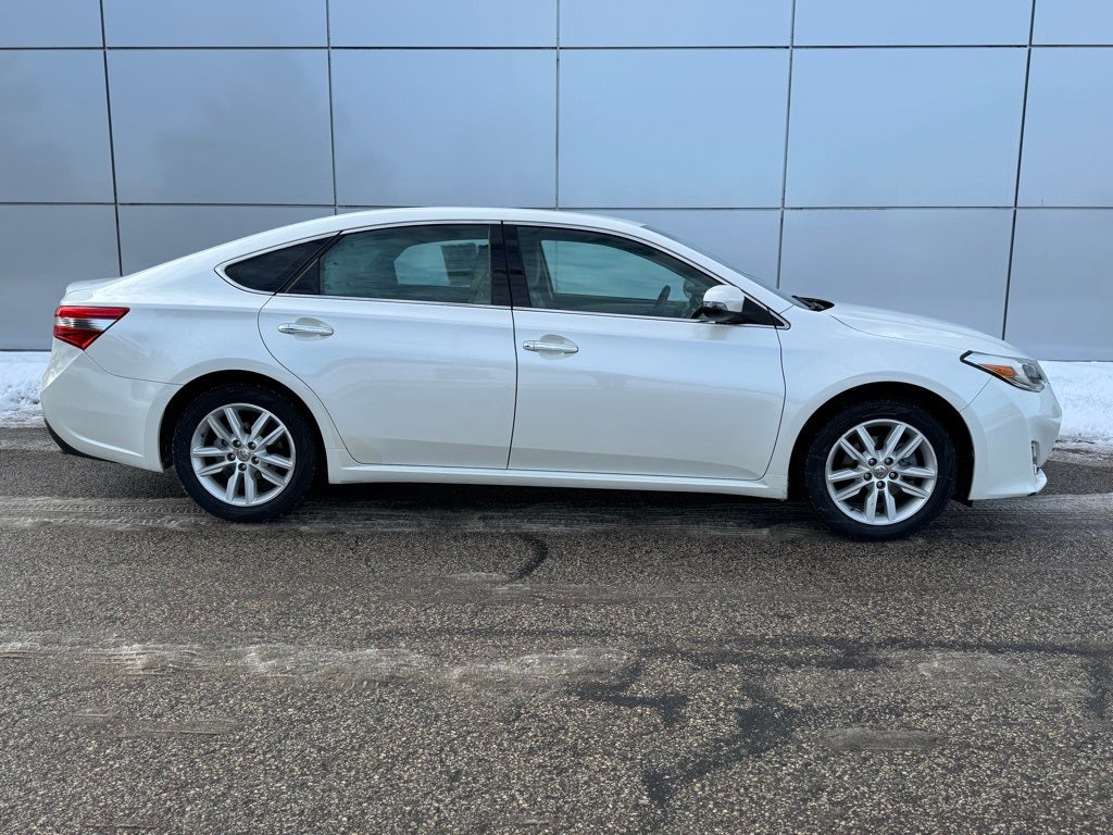 2014 Toyota Avalon XLE FWD
