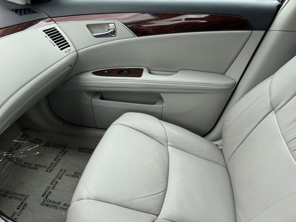 2009 Toyota Avalon XLS FWD