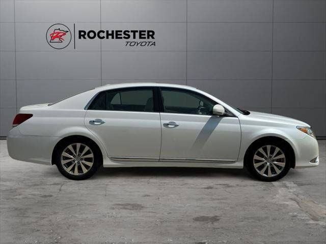 2012 Toyota Avalon Limited FWD