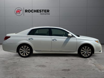 2012 Toyota Avalon Limited FWD