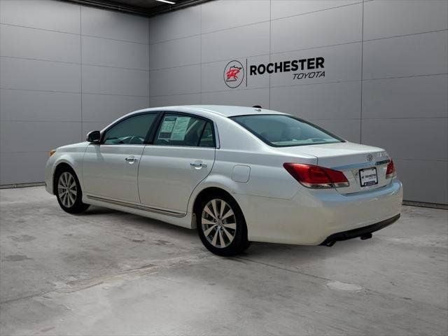 2012 Toyota Avalon Limited FWD
