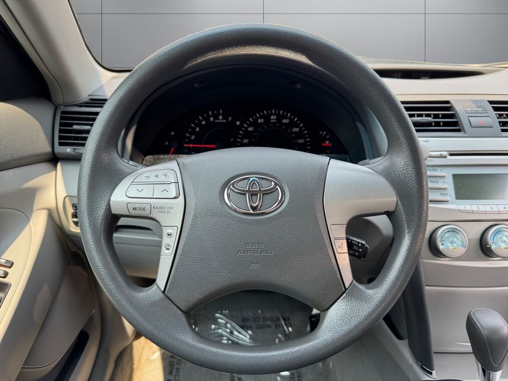 2009 Toyota Camry LE FWD