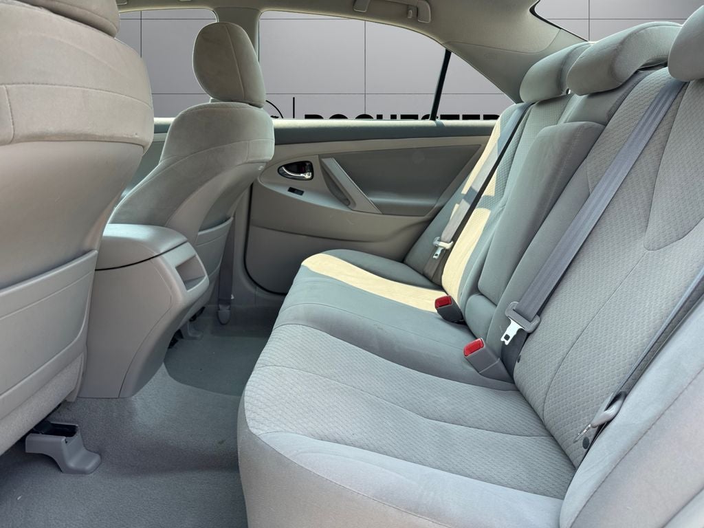 2009 Toyota Camry LE FWD