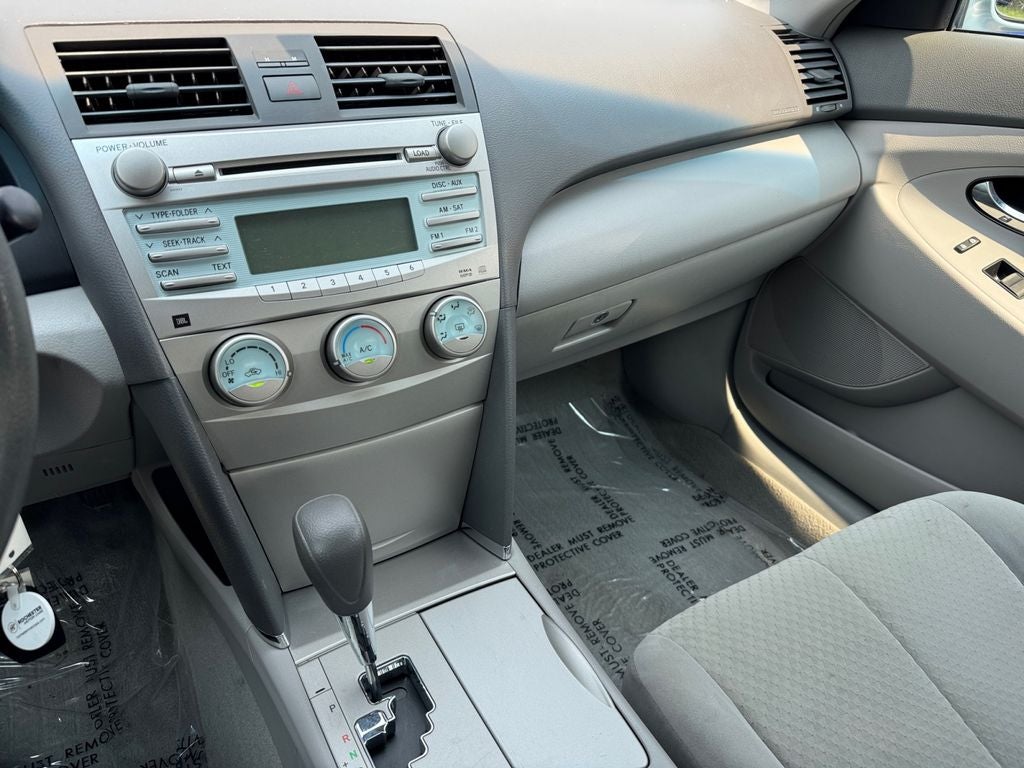 2009 Toyota Camry LE FWD
