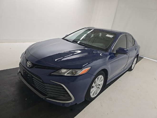 2023 Toyota Camry LE FWD