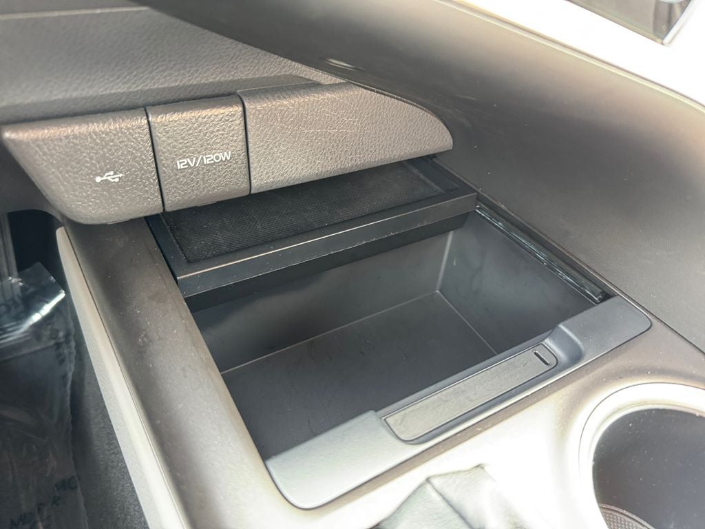 2024 Toyota Camry Hybrid LE FWD