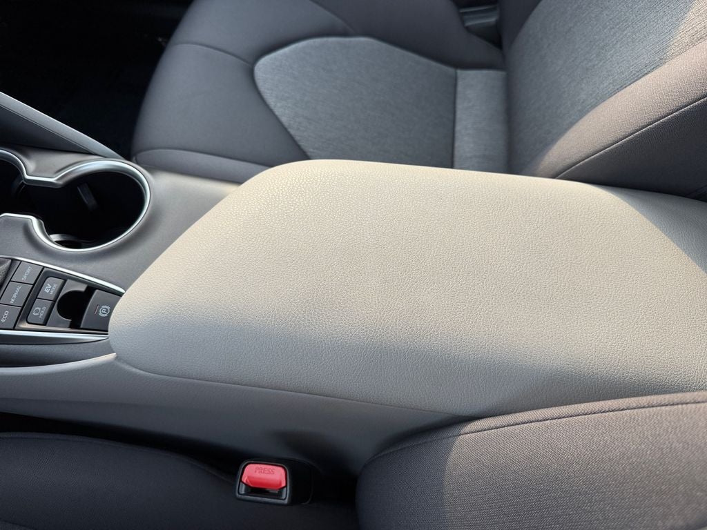 2024 Toyota Camry Hybrid LE FWD