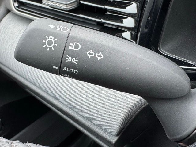 2026 Toyota Camry LE - Photo 27