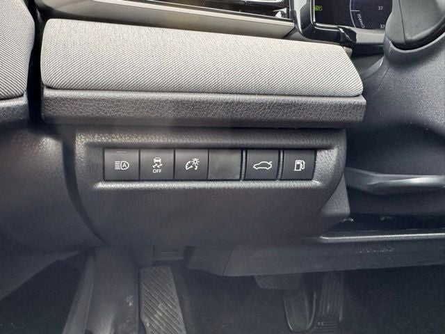 2026 Toyota Camry LE - Photo 30