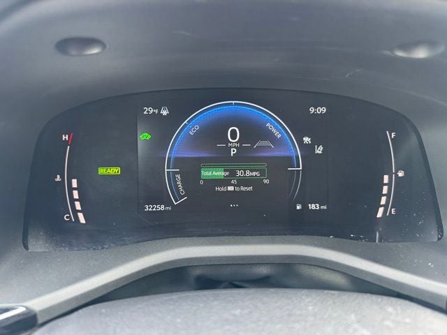 2025 Toyota Camry SE FWD