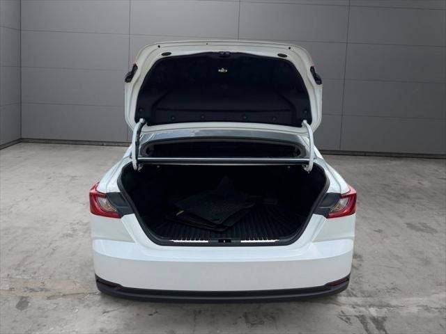 2025 Toyota Camry LE FWD