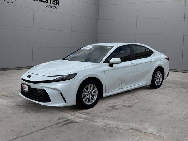 2025 Toyota Camry LE FWD